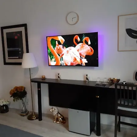 Lux 